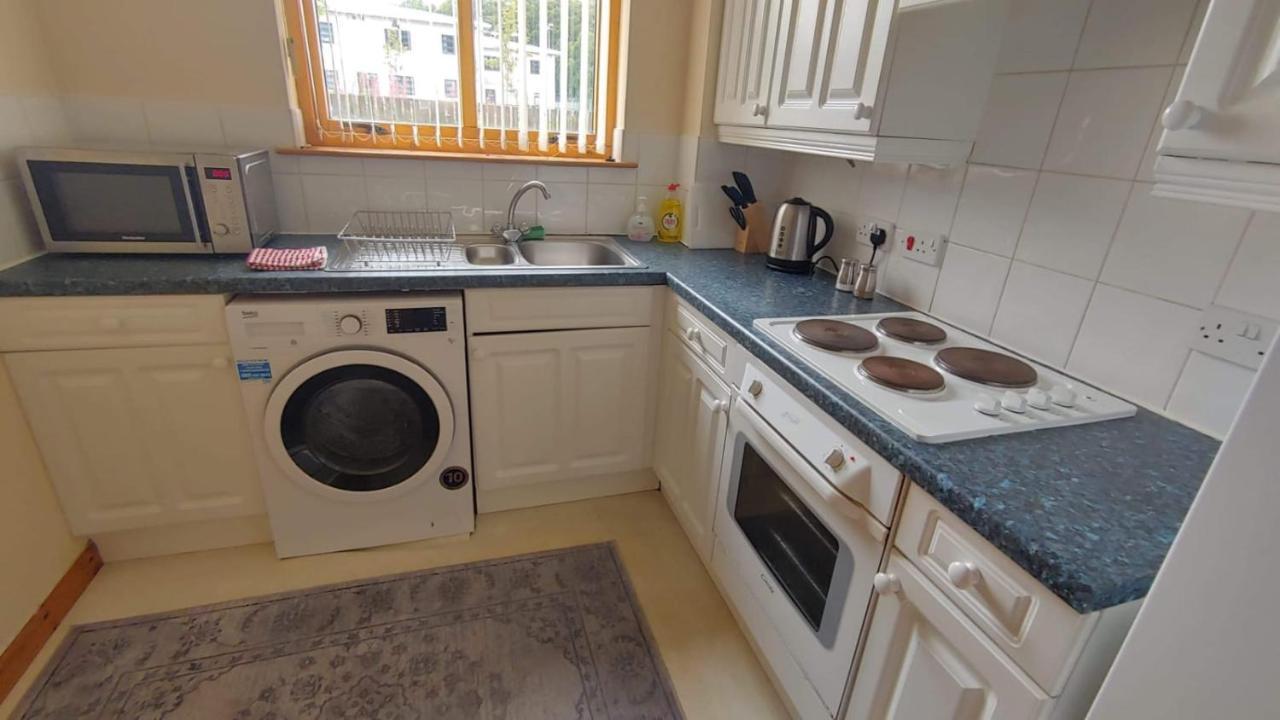 Superb 2 Bedroom Flat - Refurbished Dec 2024 Inverness Ngoại thất bức ảnh
