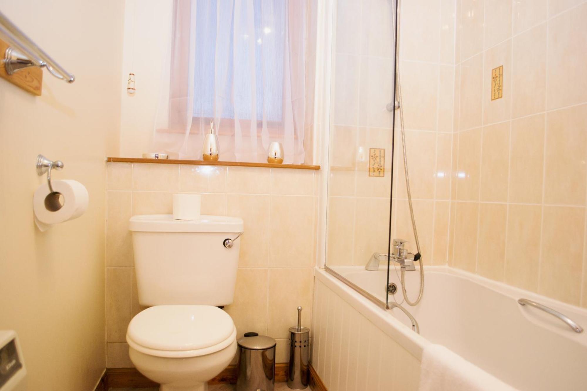 Superb 2 Bedroom Flat - Refurbished Dec 2024 Inverness Ngoại thất bức ảnh